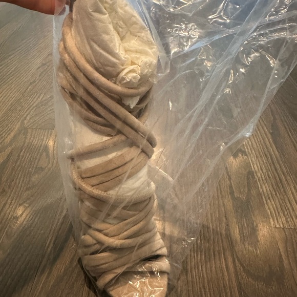 Giuseppe Zanotti Suede Heels *Worn Only Once | Size 6 - Picture 4 of 5